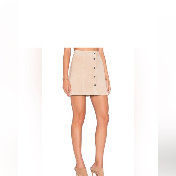 Tan suede mini skirt with snaps - Picture 1 of 8